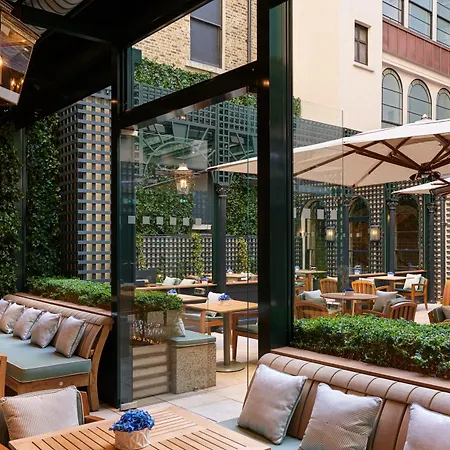 The Shelbourne, Autograph Collection Hotell 5*