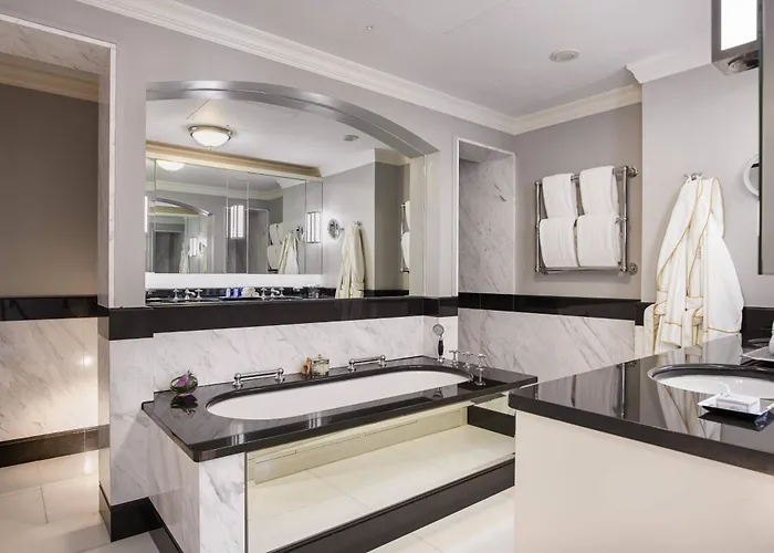 The Shelbourne, Autograph Collection Hotel 5*