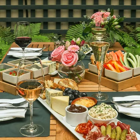 The Shelbourne, Autograph Collection Hotel
