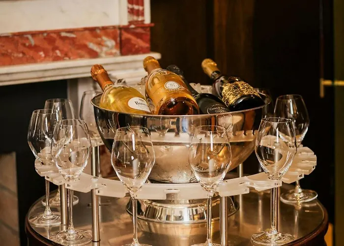 The Shelbourne, Autograph Collection