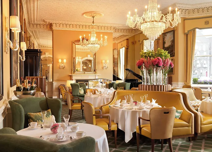 Отель The Shelbourne, Autograph Collection 5*
